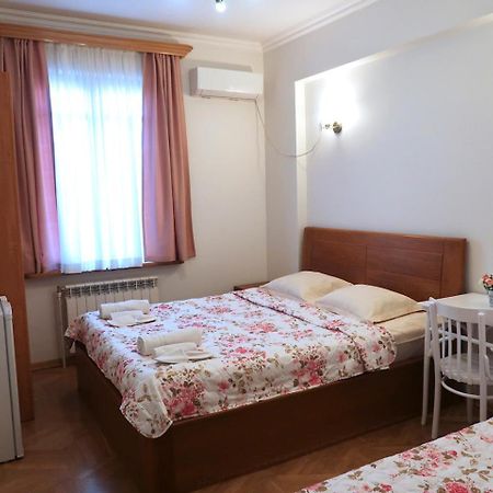 Guest House Merci Tbilisi Exterior photo