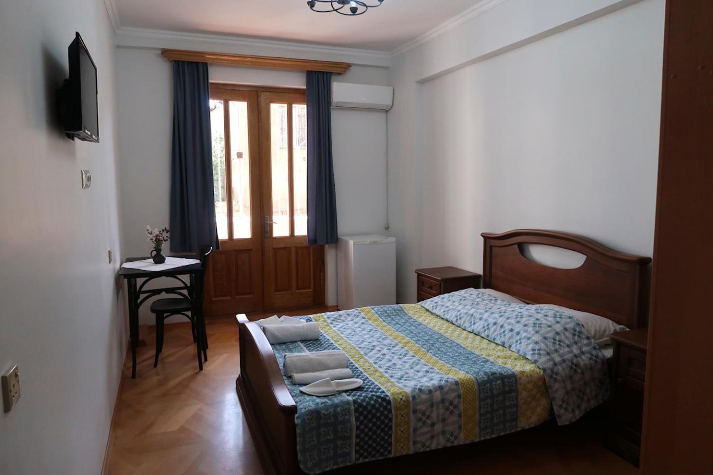 Guest House Merci Tbilisi Exterior photo